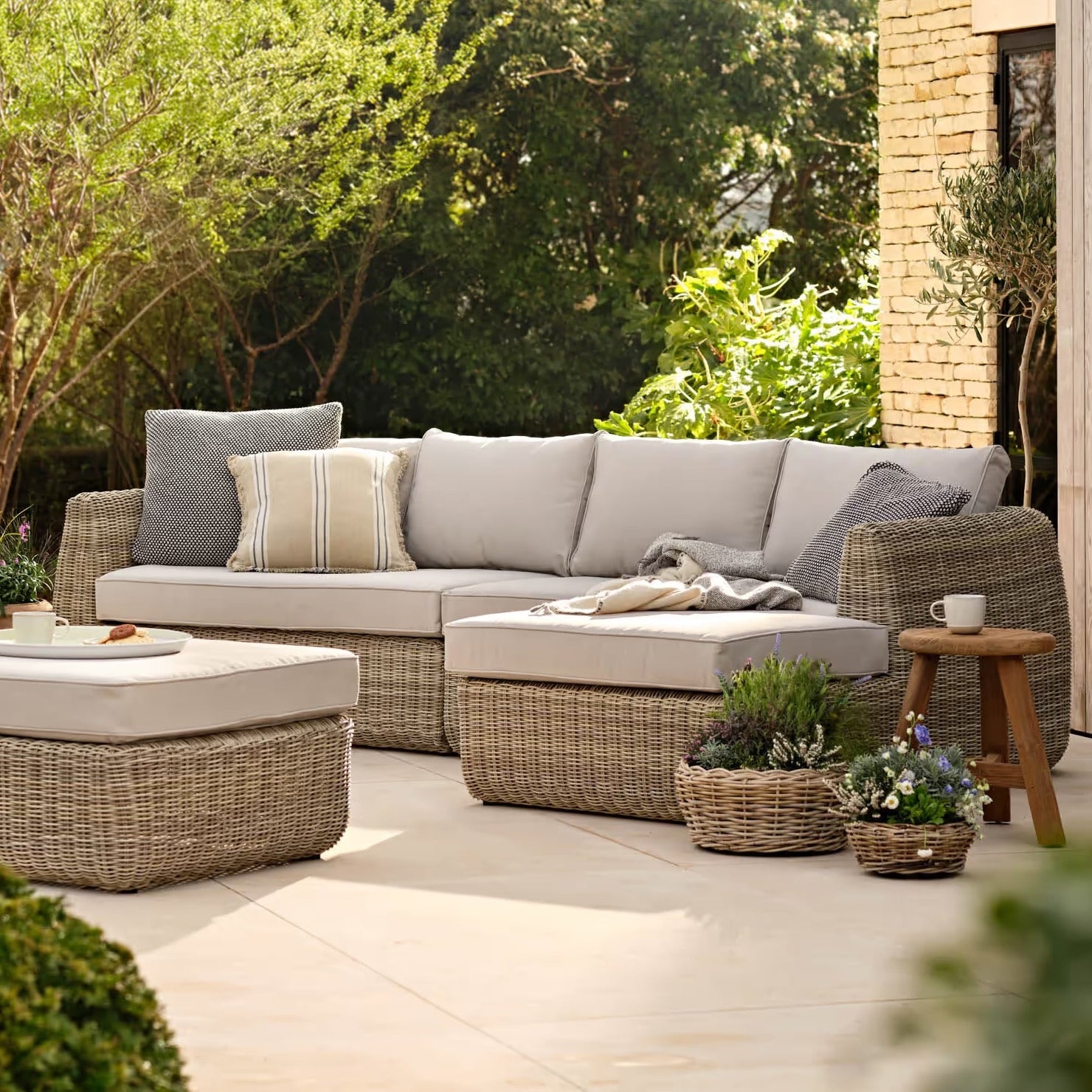 Skala Corner Sofa & Ottoman Set | Light Rattan