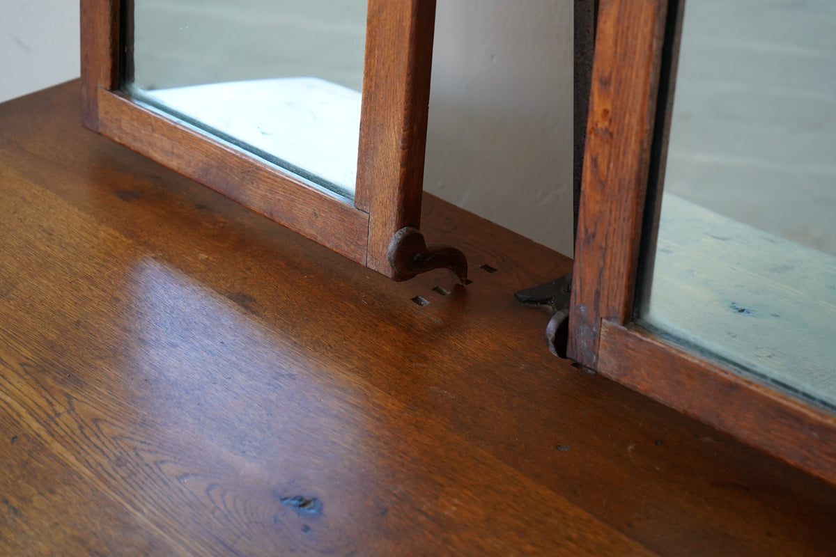 Continental Oak Dresser, Mid 20th Century