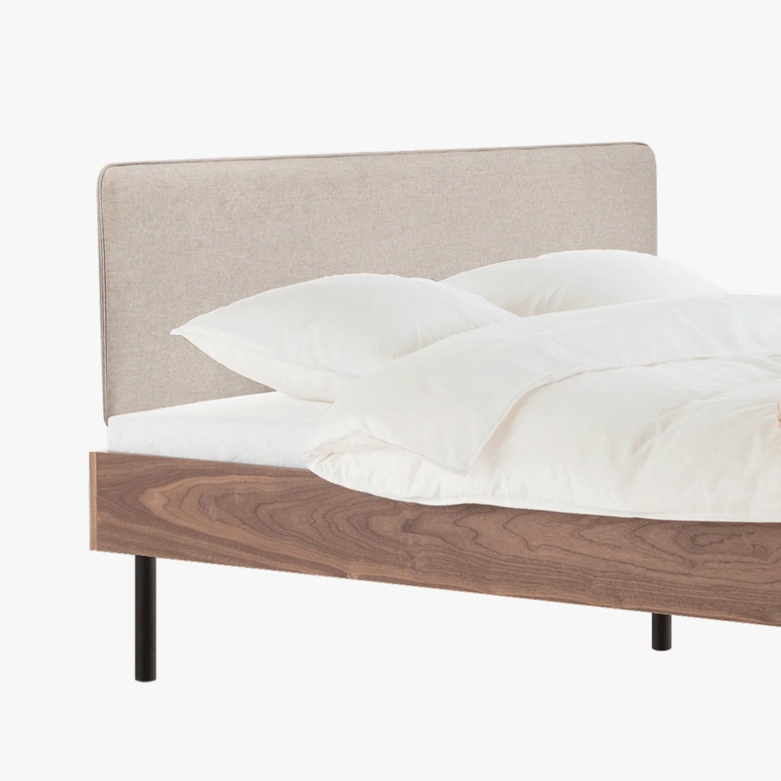 Streiko Bed Walnut