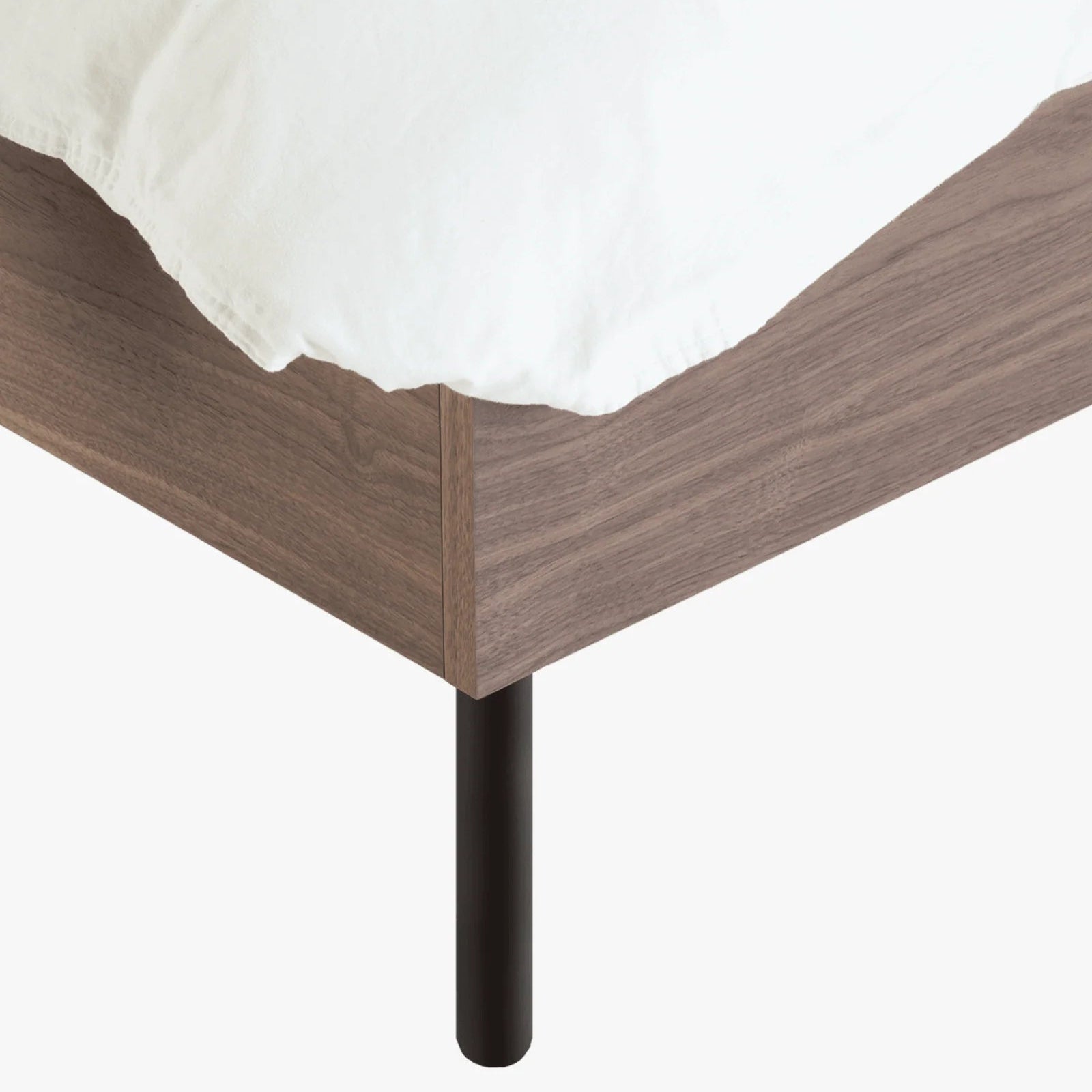 Streiko Bed Walnut