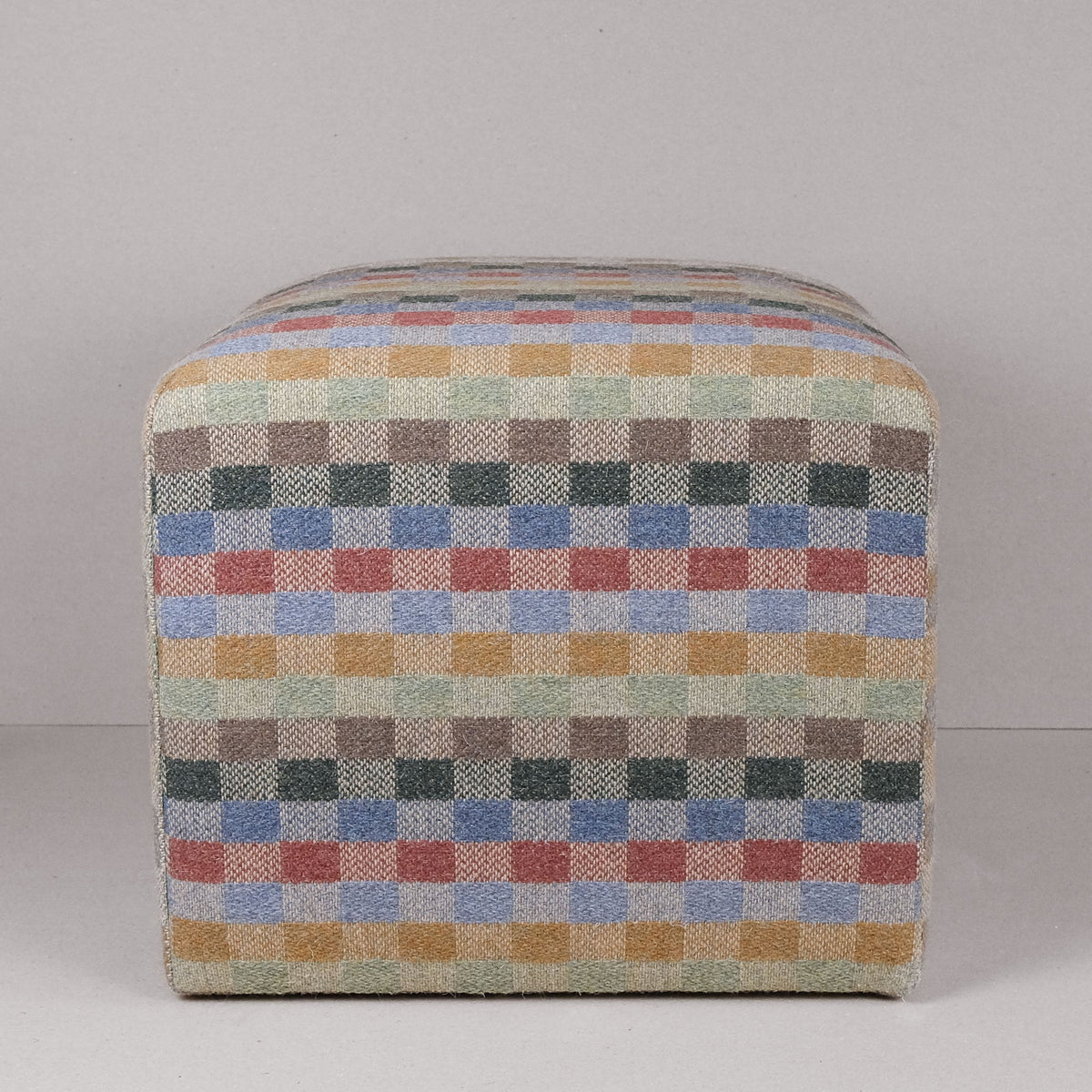 Uist Carpet Cube
