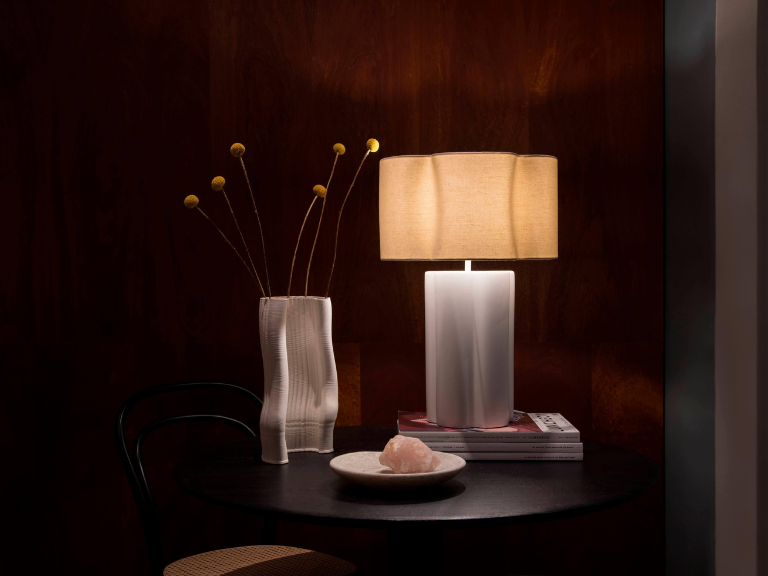 Flower ceramic table lamp