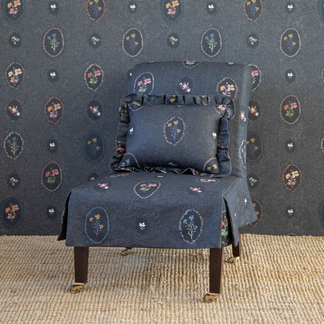 Slipper_Chair_Flat_Val_Black.png