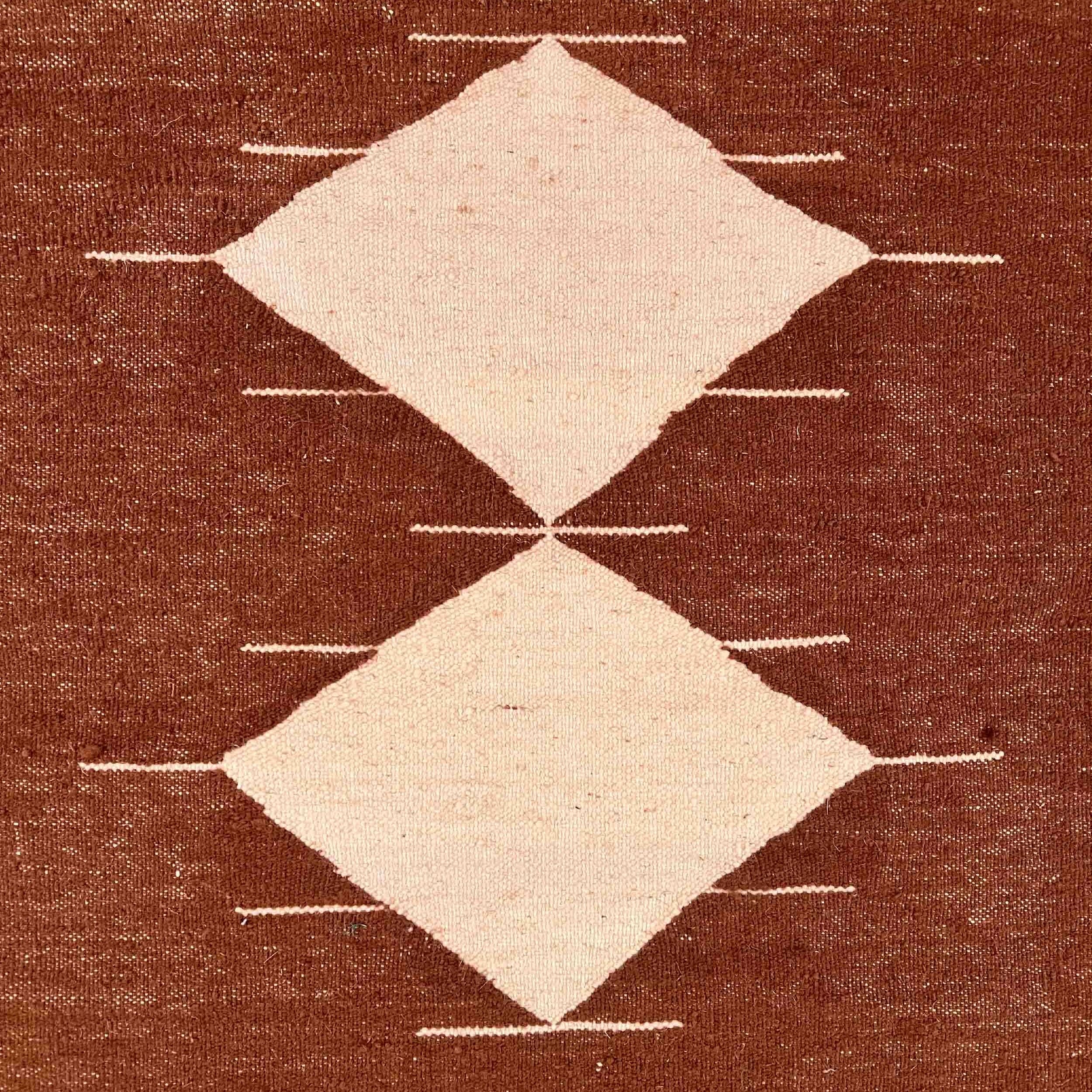 1-1-square-tayyawt_detail3-jpg_custom_resized.jpg