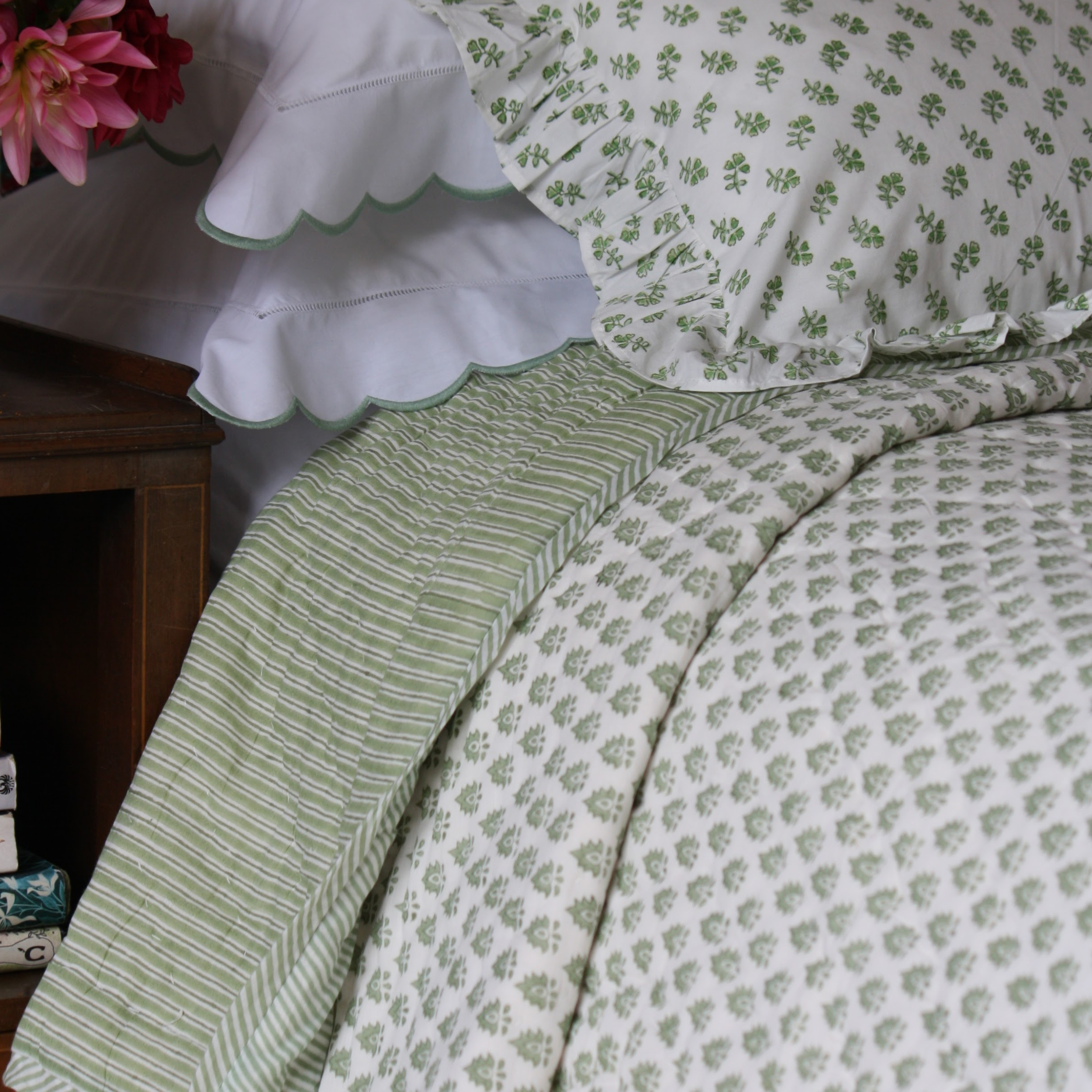 Green Pomily Quilt