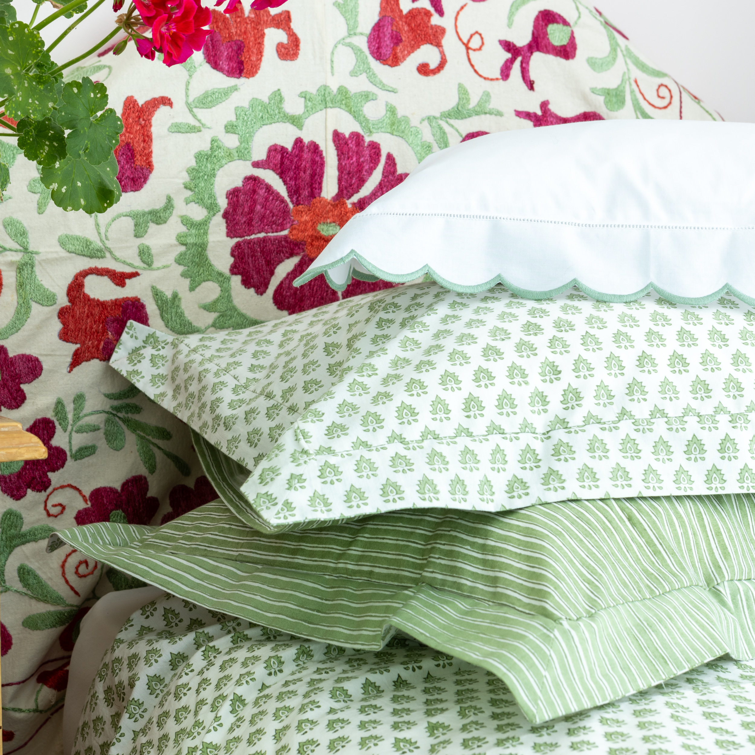 Green Pomily Baby Pillowcase