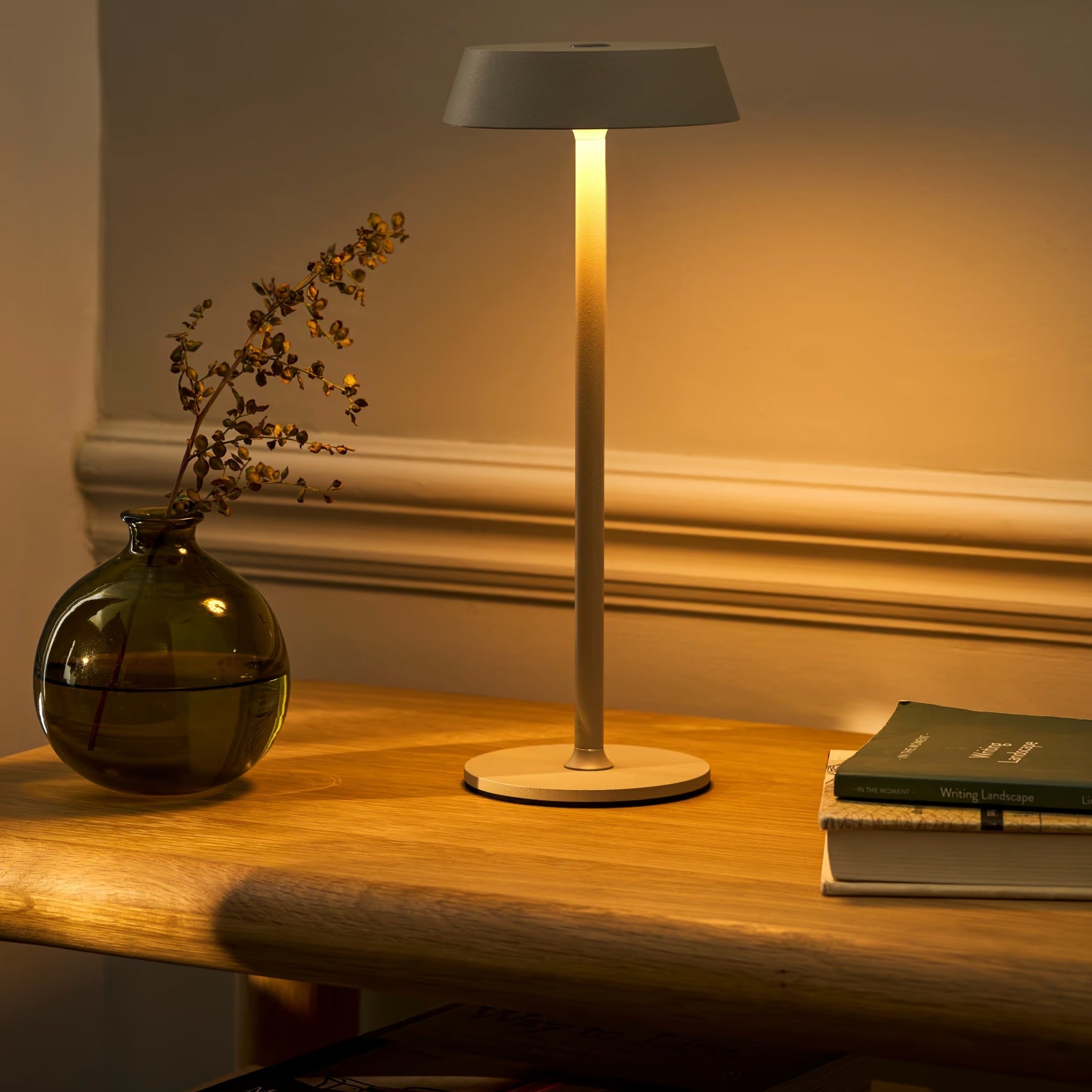 Winstone Slim Rechargable Table Lamp