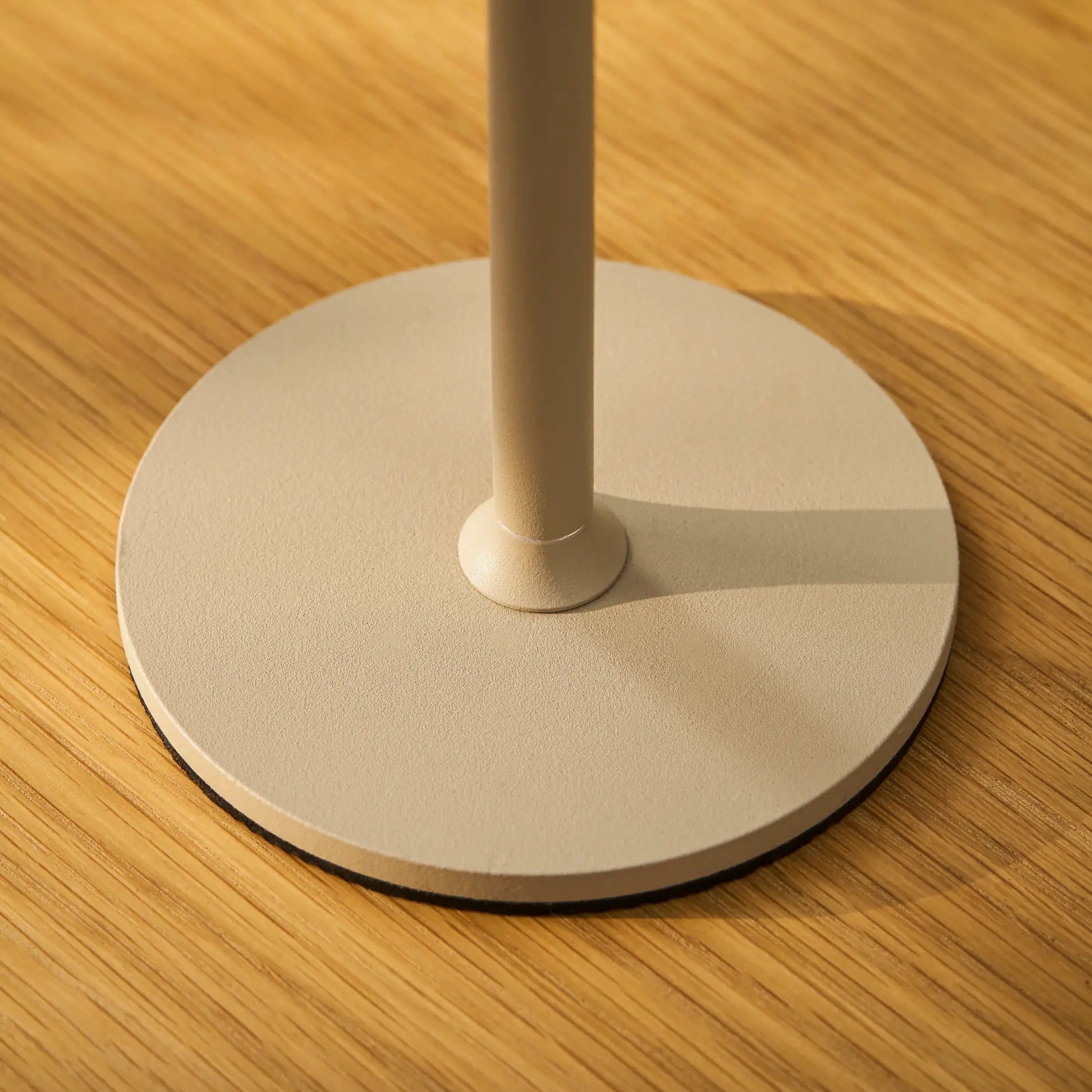 Winstone Slim Rechargable Table Lamp