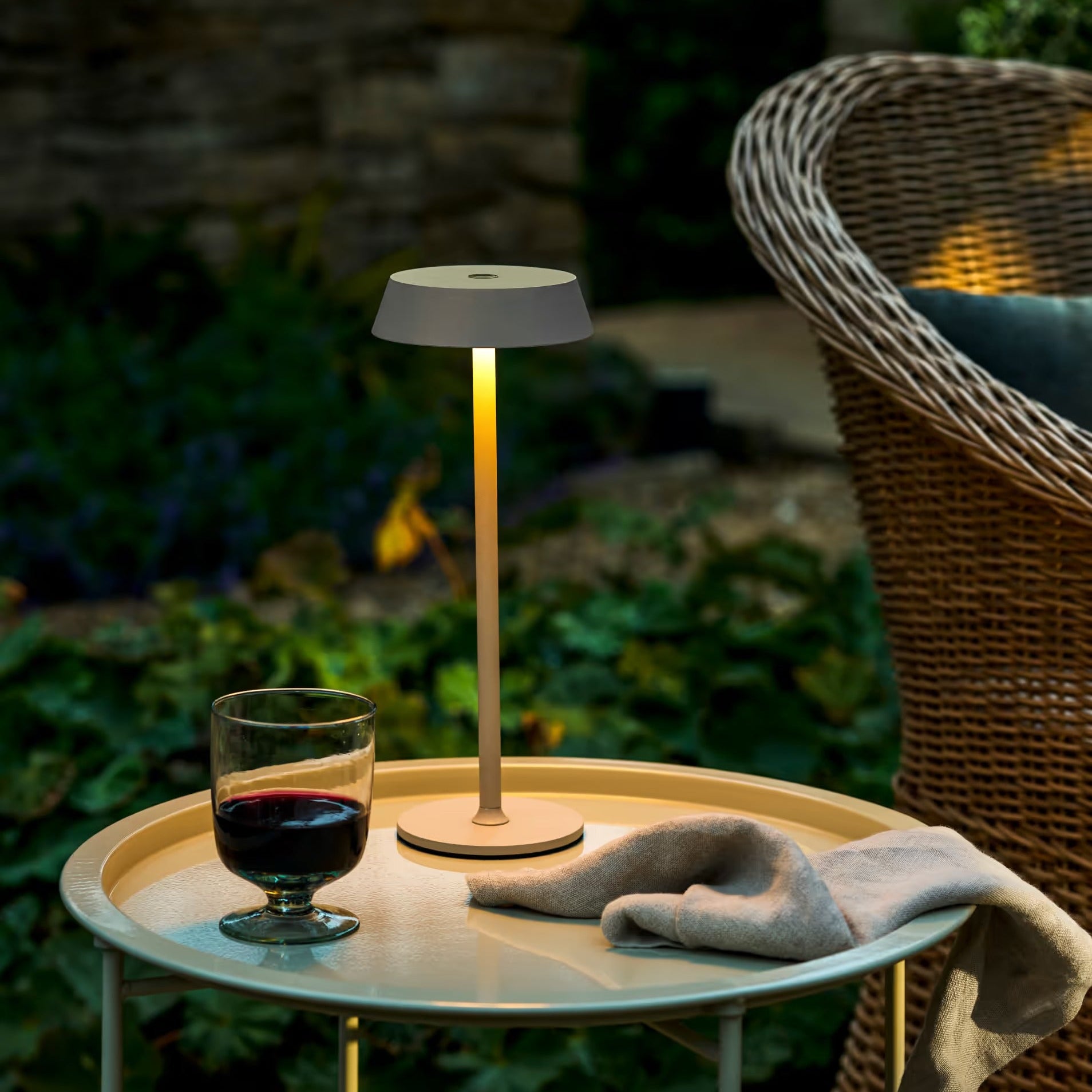 Winstone Slim Rechargable Table Lamp