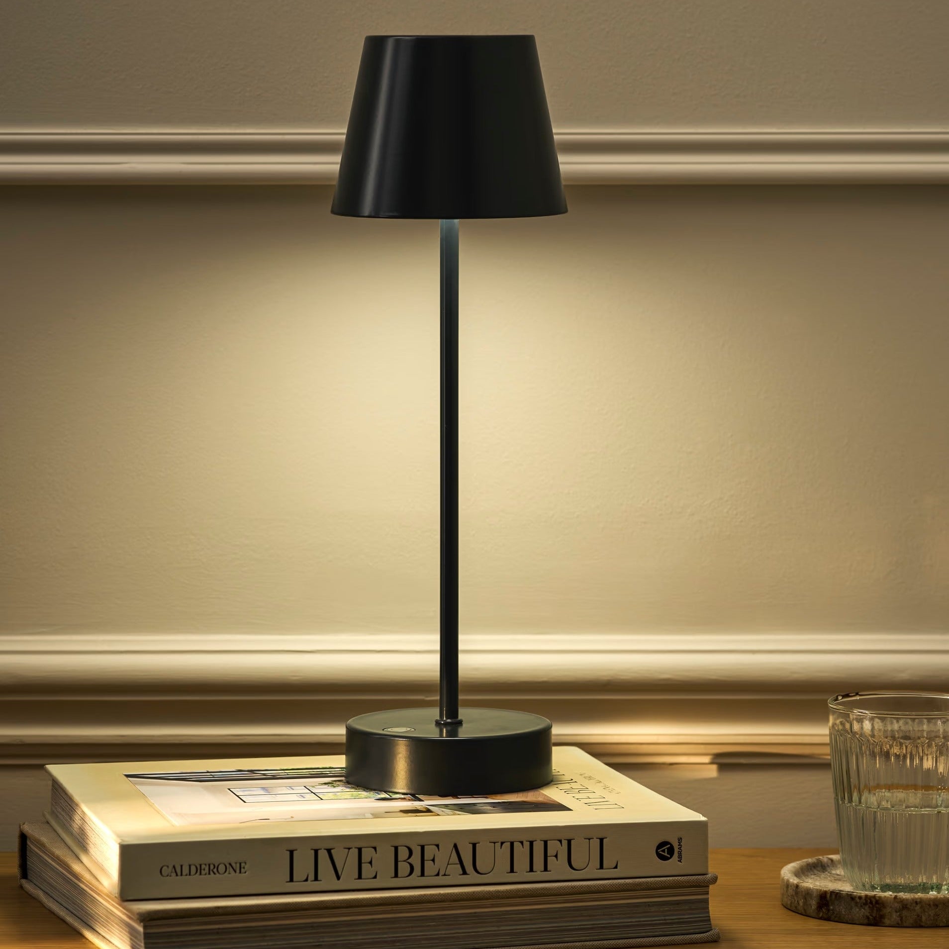 Winstone Rechargable Table Lamp