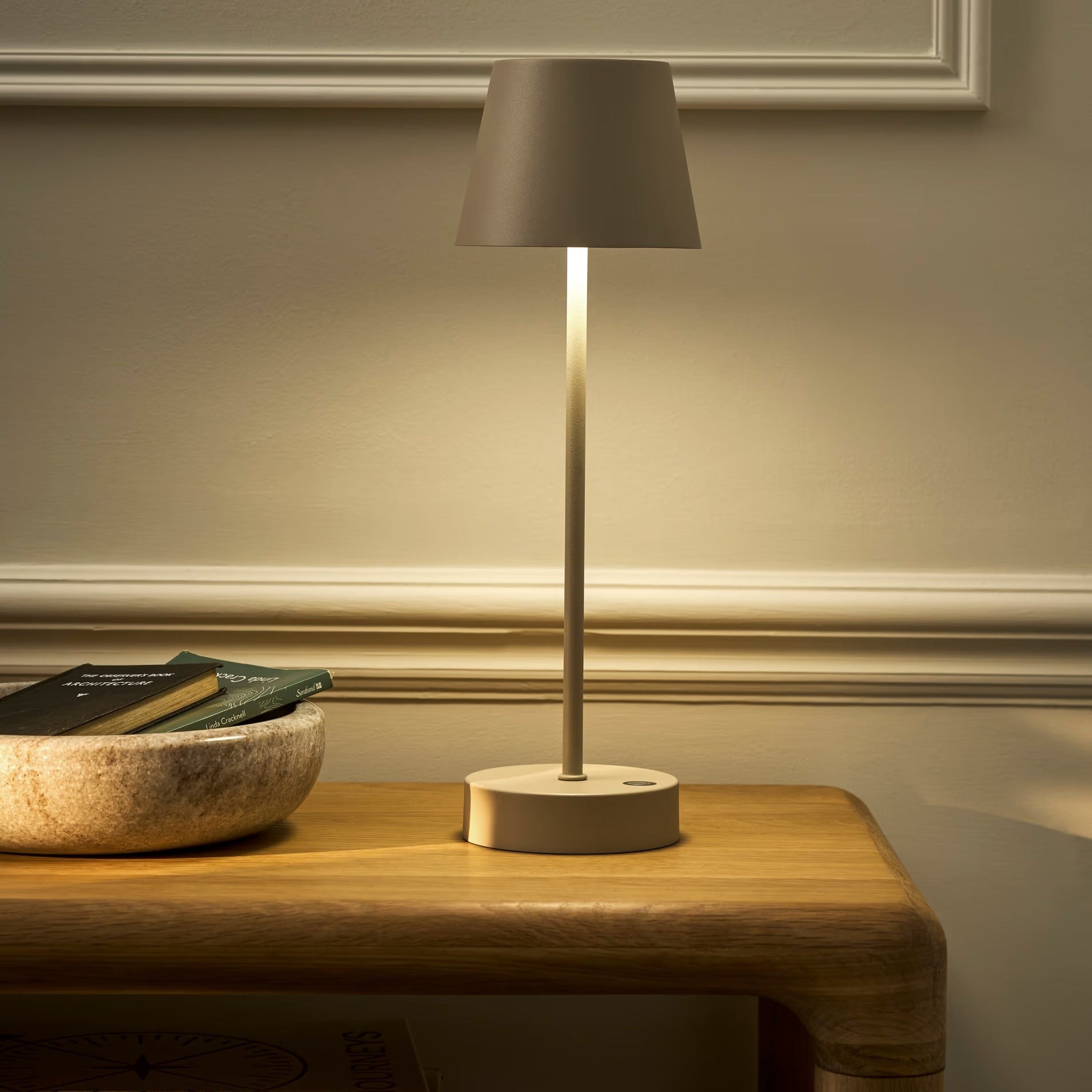 Winstone Rechargable Table Lamp