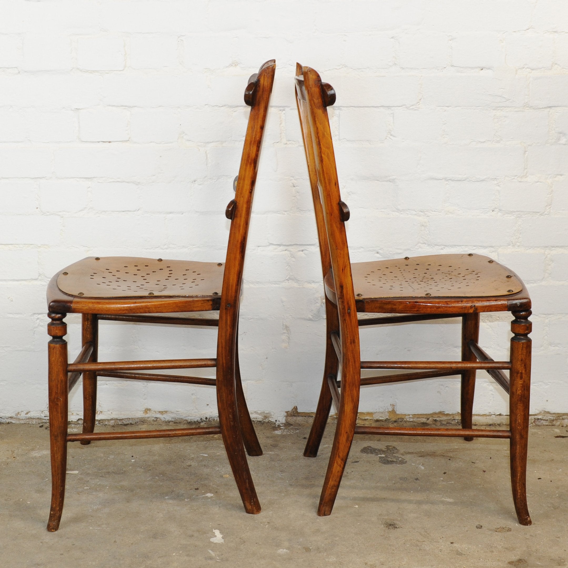 Luterma Estonia Vintage Wooden Dining Chairs | Set of Two