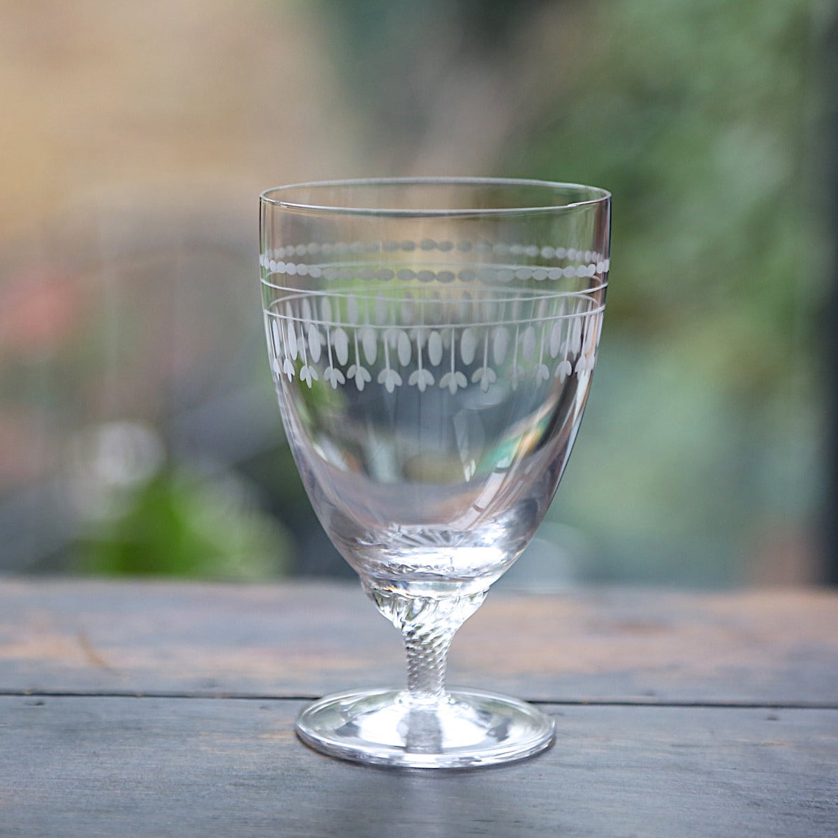 Crystal Bistro Glasses with Ovals Design