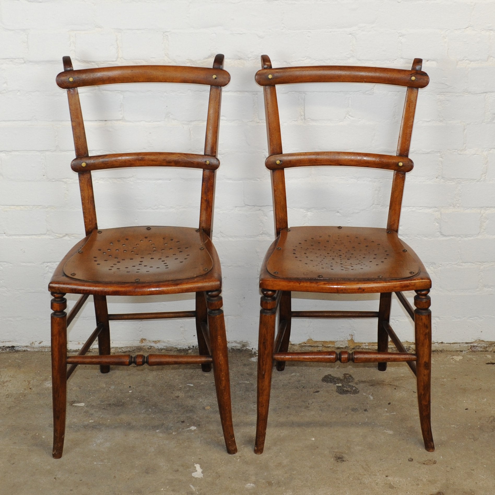 Luterma Estonia Vintage Wooden Dining Chairs | Set of Two