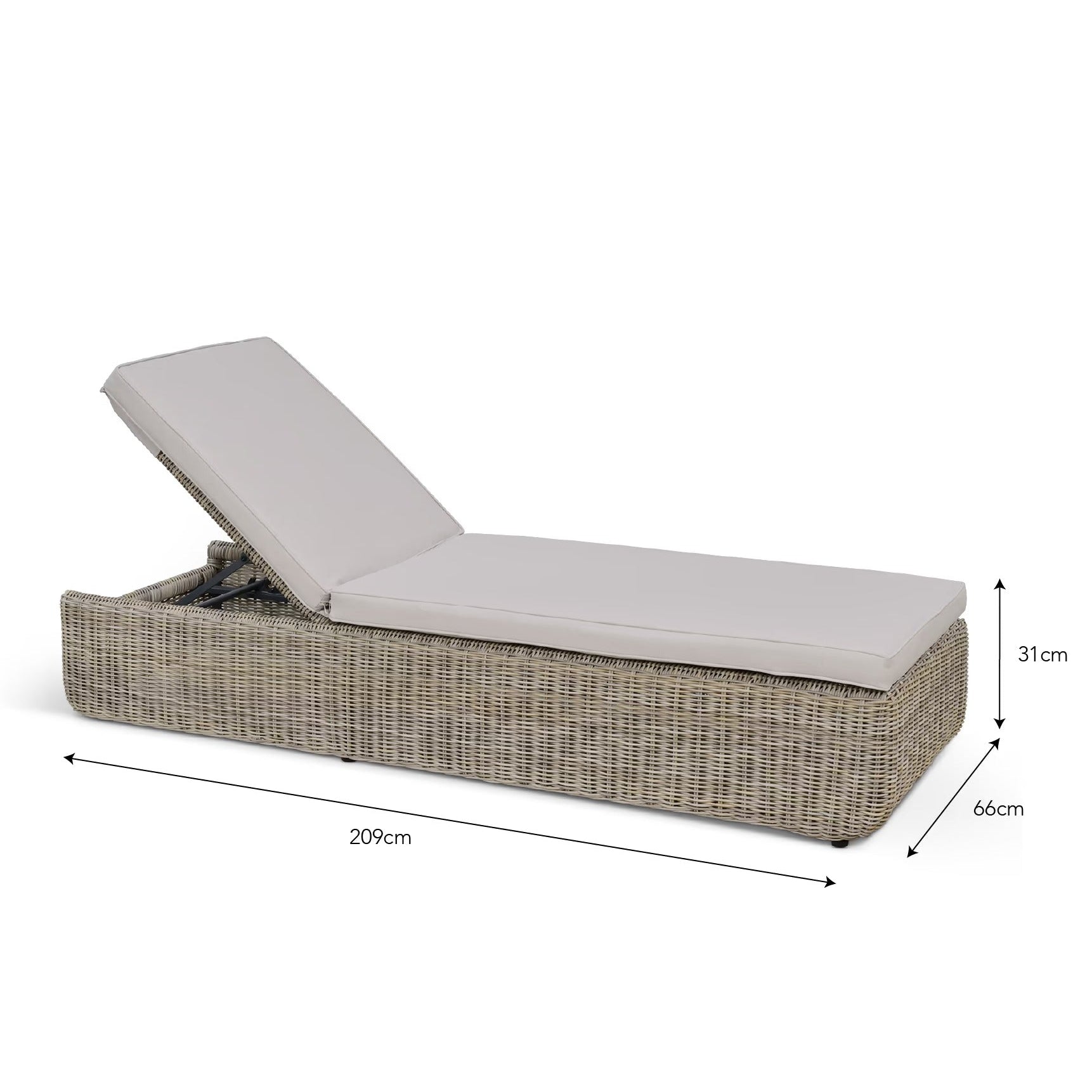 Skala Lounger | Light Rattan