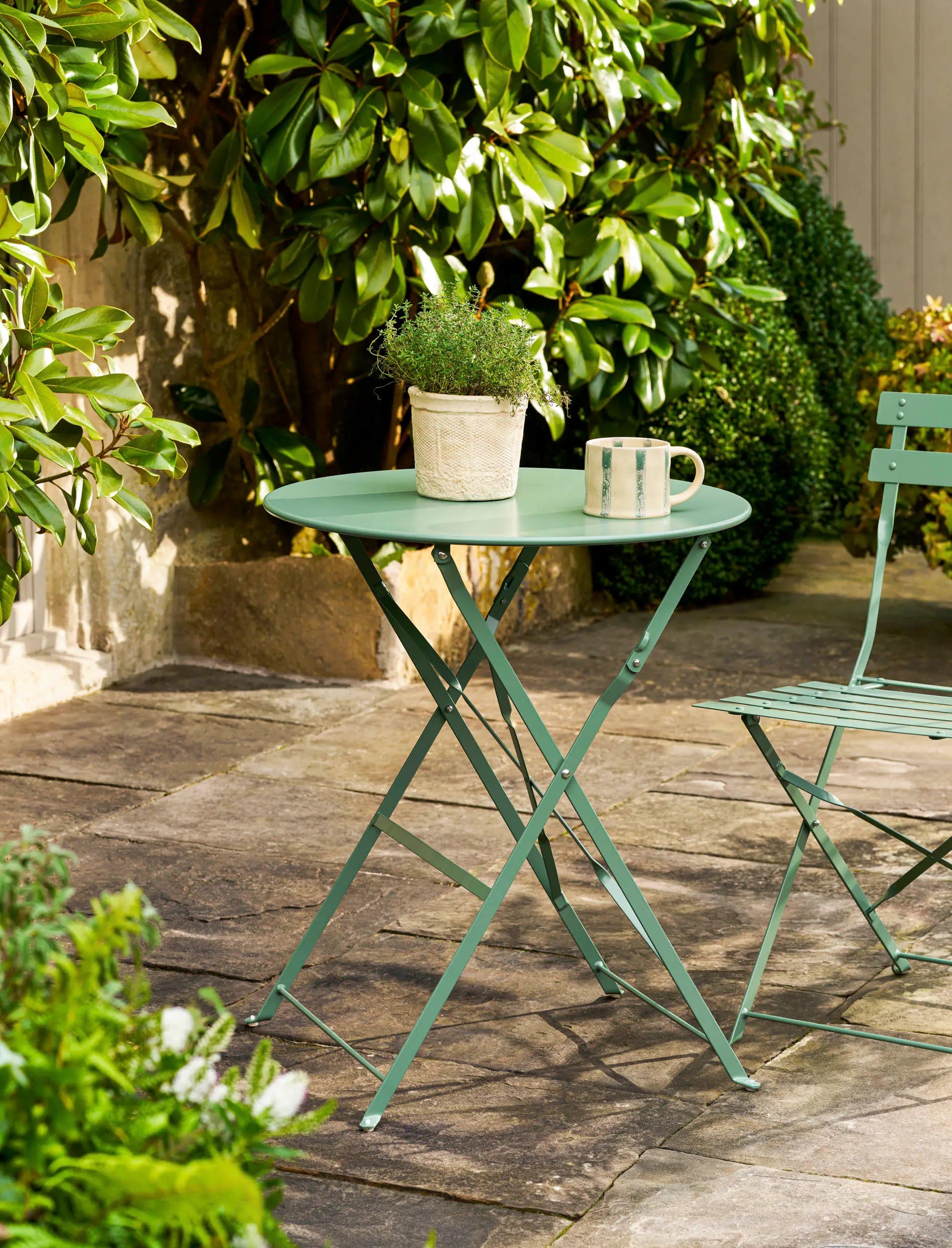 RIVE DROITE BISTRO TABLE SMALL THISTLE GREEN