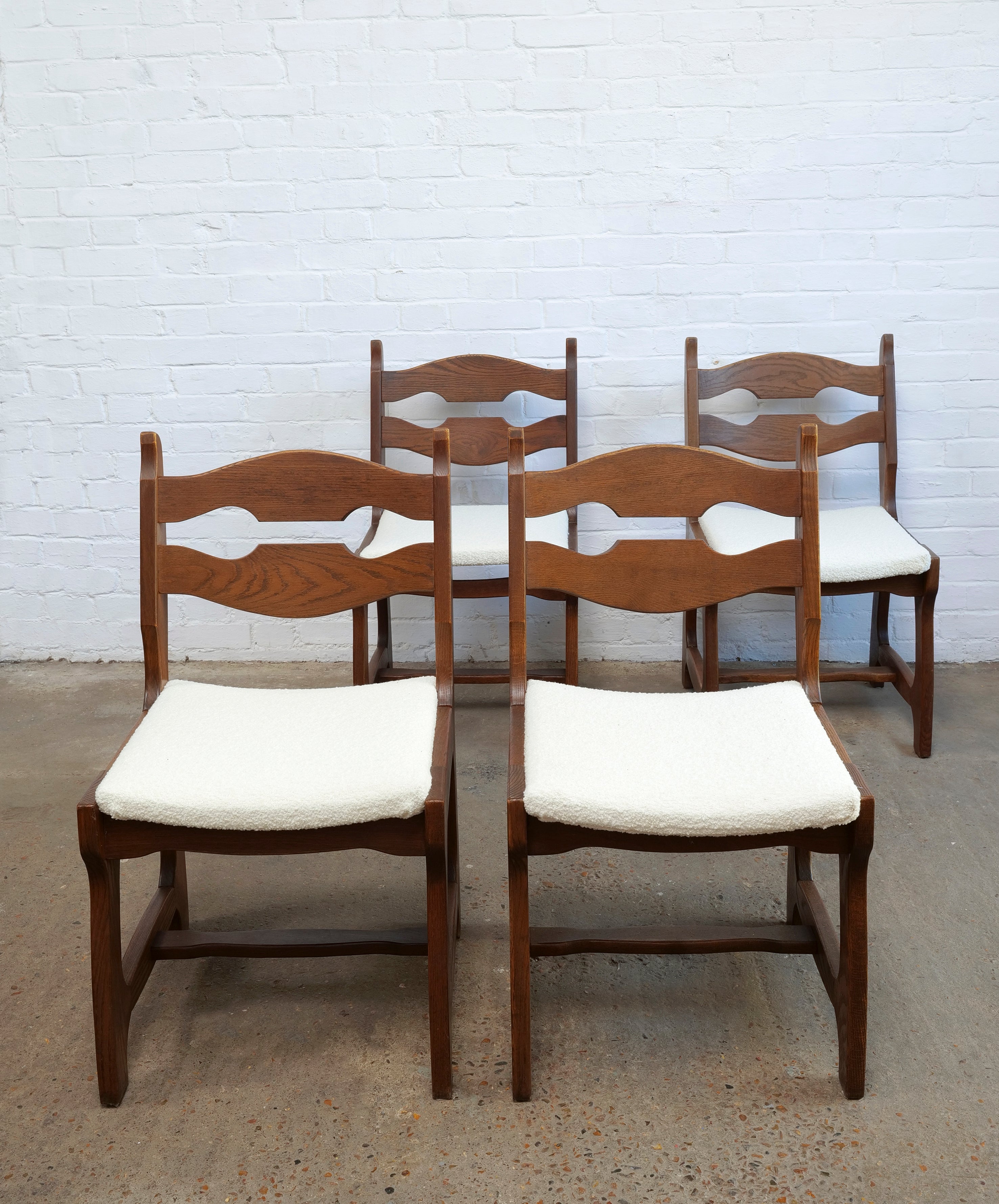 Set Of 4 Razor Back Oak Chairs By Guillerme Et Chambron