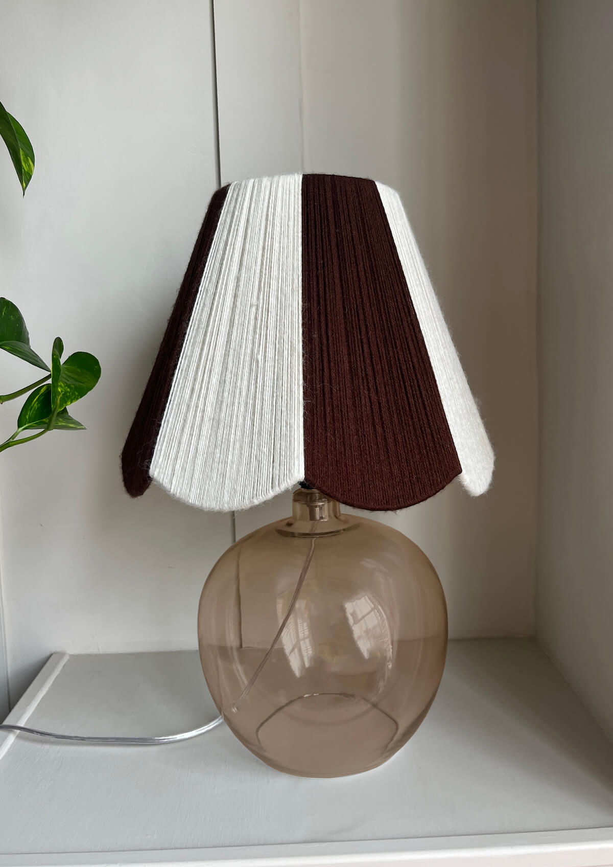Cocoa and Ecru Scallop Yarn Lampshade